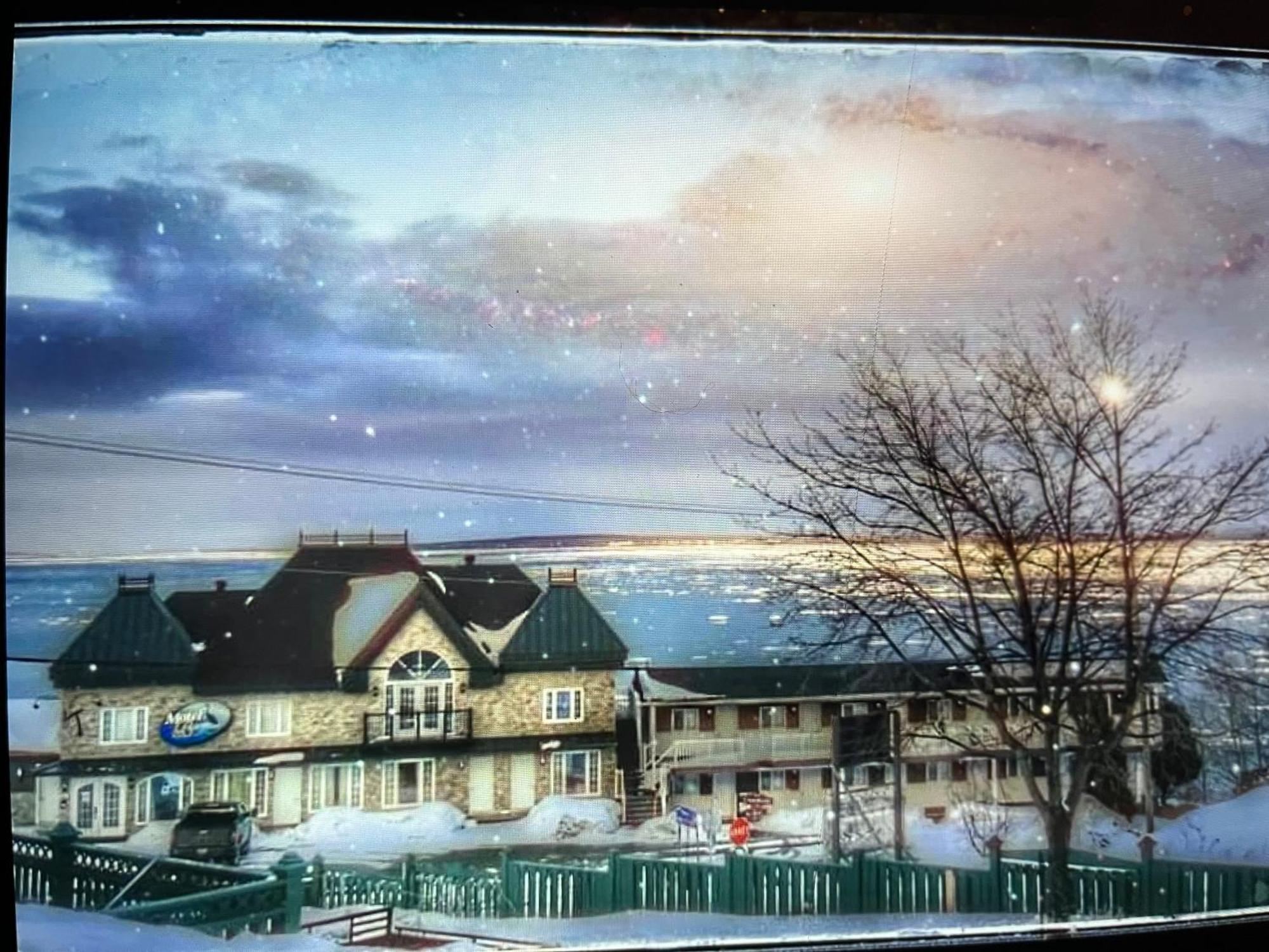 Motel Vue Belvedere Saint-Siméon Buitenkant foto
