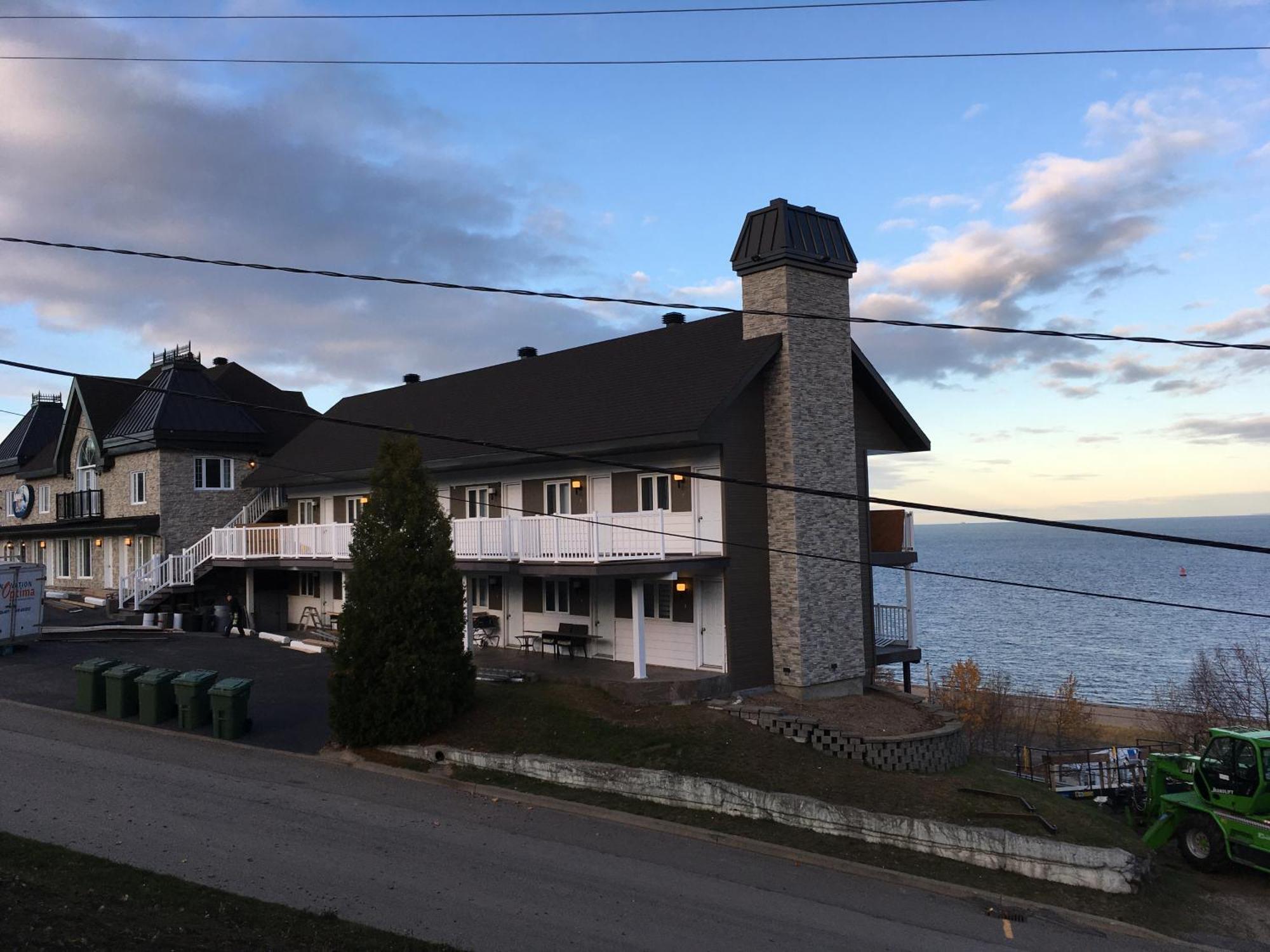 Motel Vue Belvedere Saint-Siméon Buitenkant foto