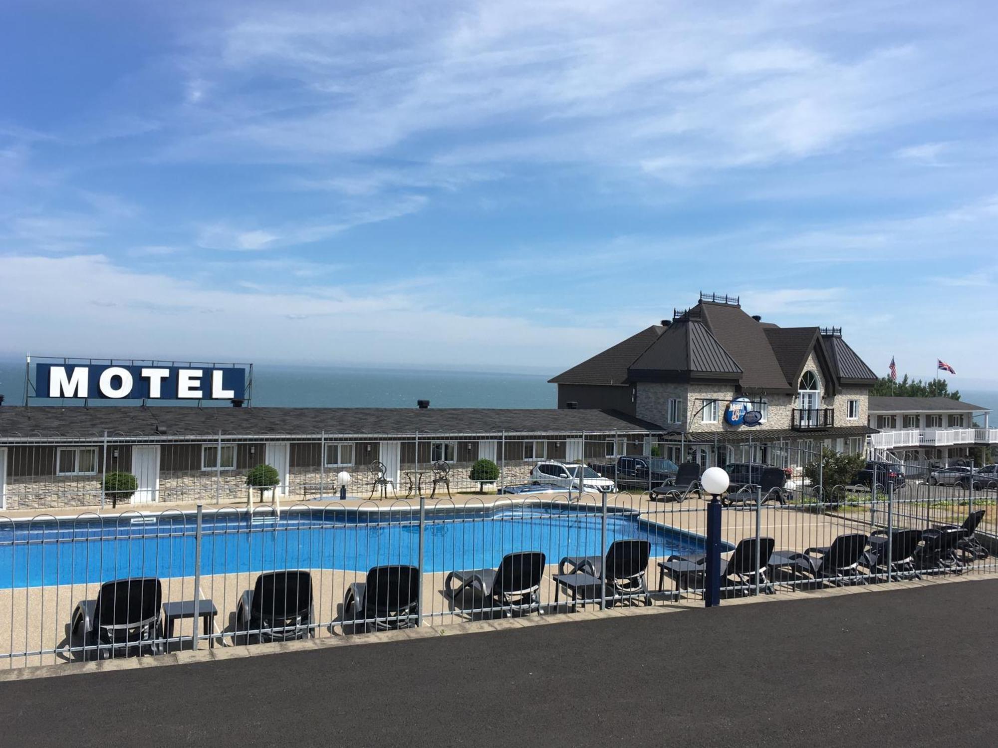 Motel Vue Belvedere Saint-Siméon Buitenkant foto